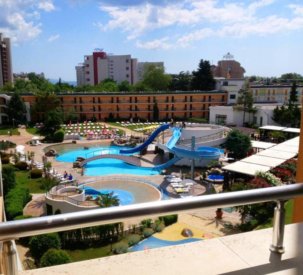 Apartment Konstantin In Trakia Plaza Slăntjev Brjag Exteriör bild