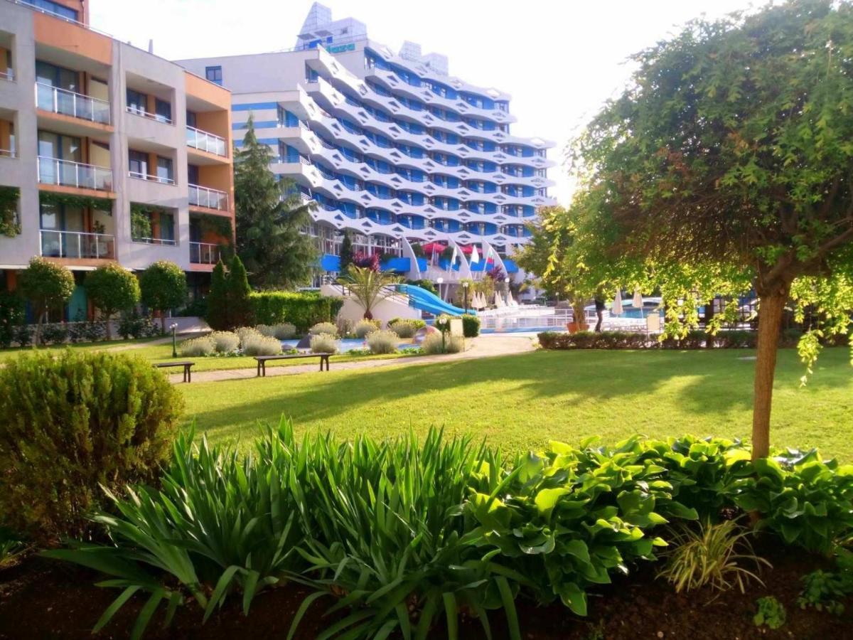 Apartment Konstantin In Trakia Plaza Slăntjev Brjag Exteriör bild