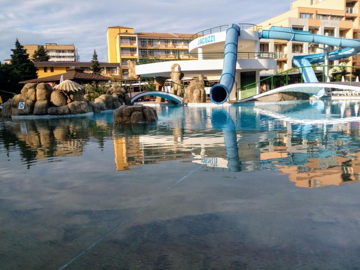 Apartment Konstantin In Trakia Plaza Slăntjev Brjag Exteriör bild