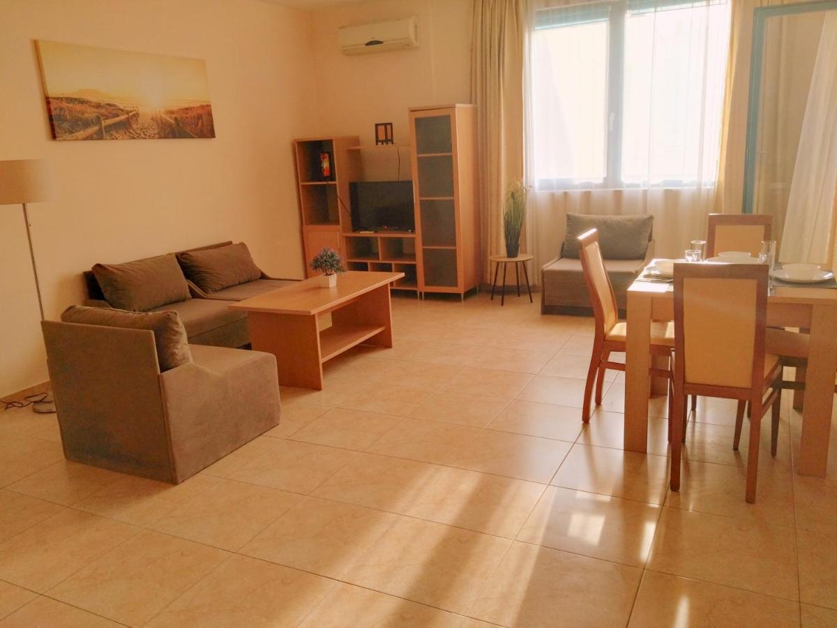 Apartment Konstantin In Trakia Plaza Slăntjev Brjag Exteriör bild