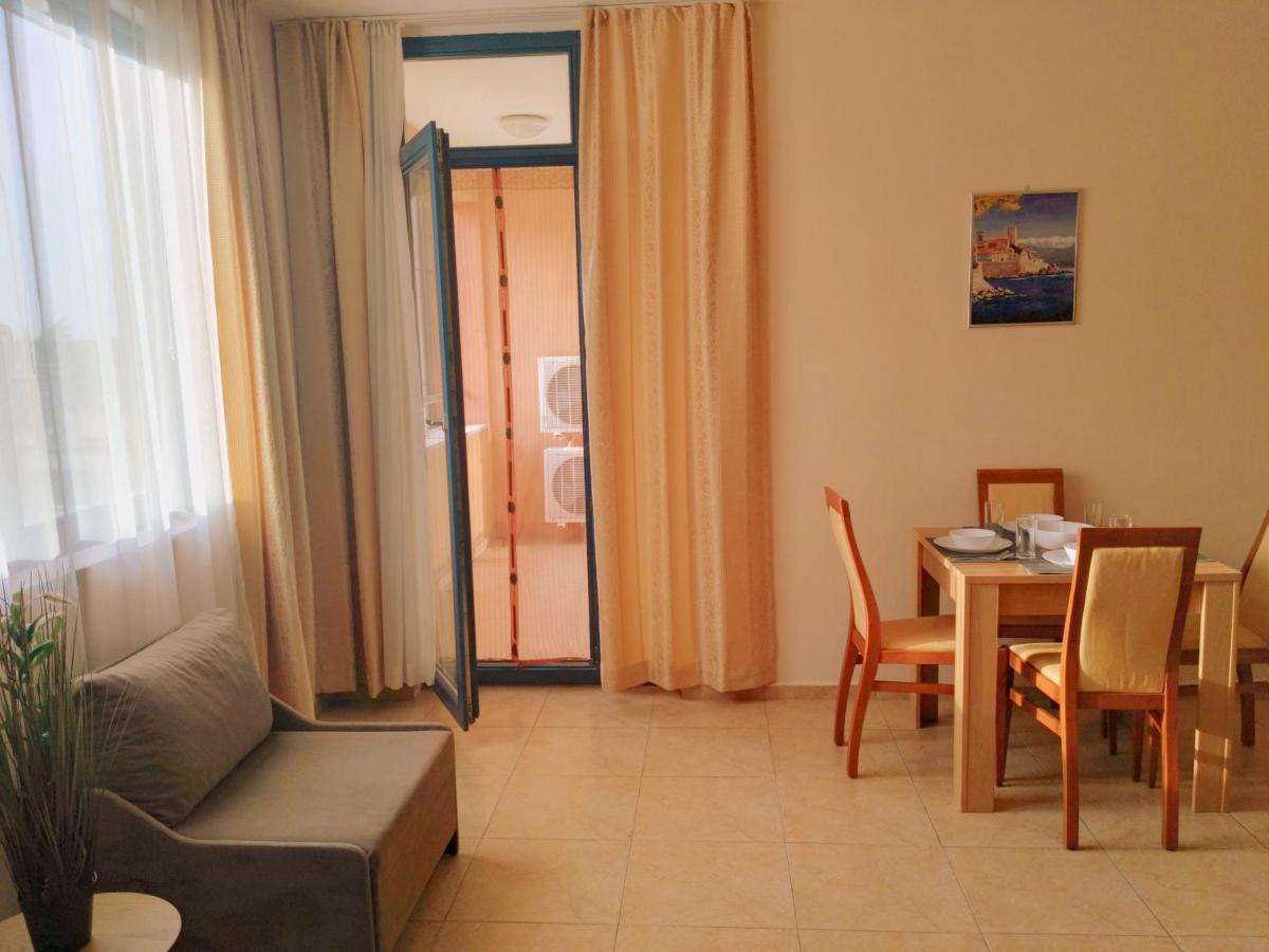 Apartment Konstantin In Trakia Plaza Slăntjev Brjag Exteriör bild