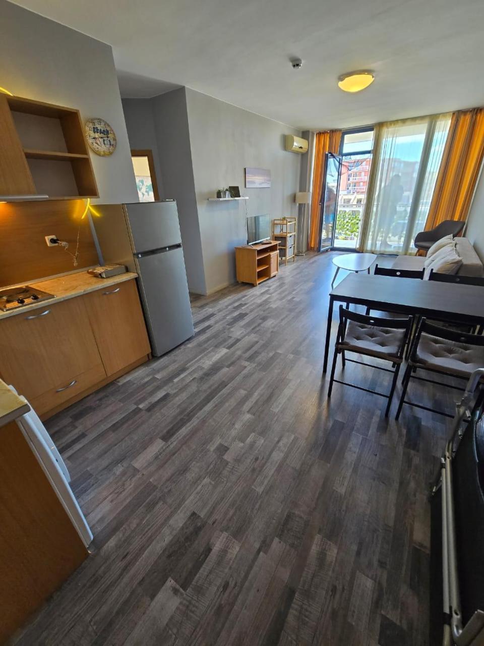 Apartment Konstantin In Trakia Plaza Slăntjev Brjag Exteriör bild
